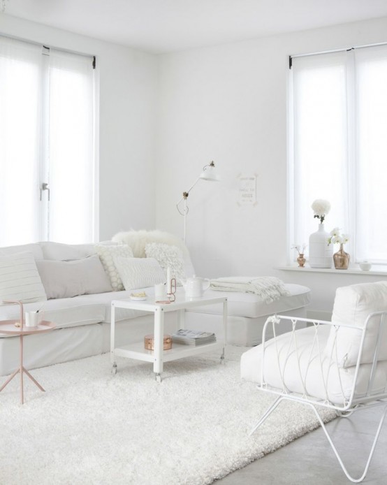 beautiful-all-white-living-rooms-18-554x694